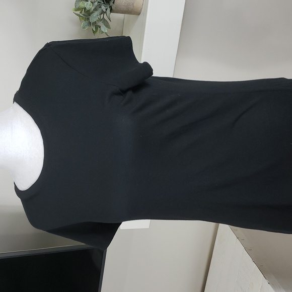 Halogen Soft Black Short Sleeve Tee - Picture 2 of 8